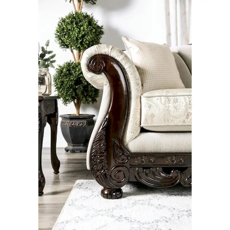 Traditionelles Chenille-Sofa mit Zierleisten aus Holz