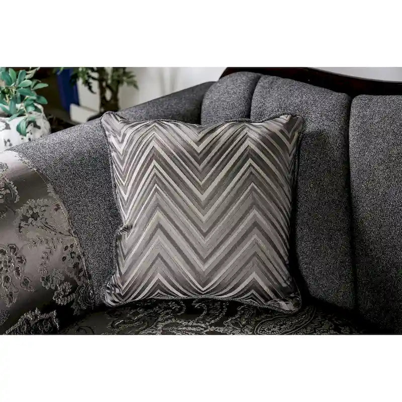 Traditionelles Chenille-Sofa mit Zierleisten aus Holz